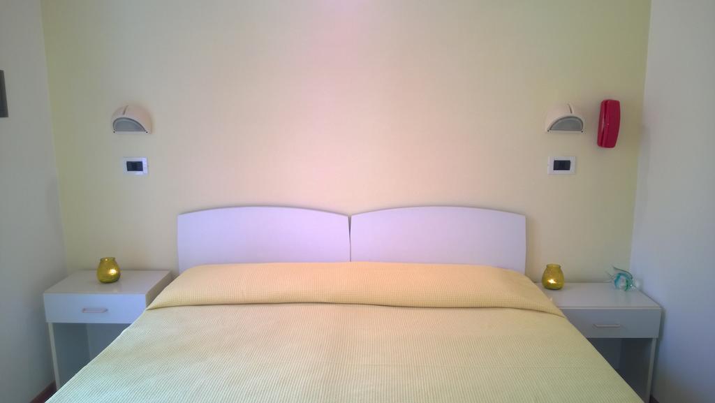 Hotel Paola Garden - Nuova Gestione Bellariva Di Rimini 객실 사진